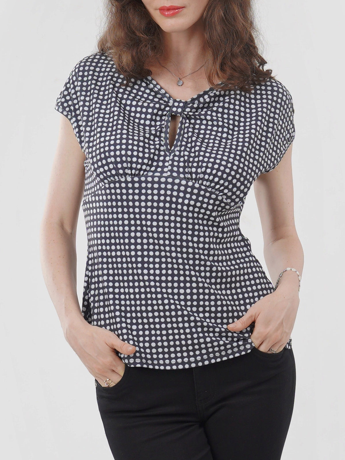 Keyhole Front Top